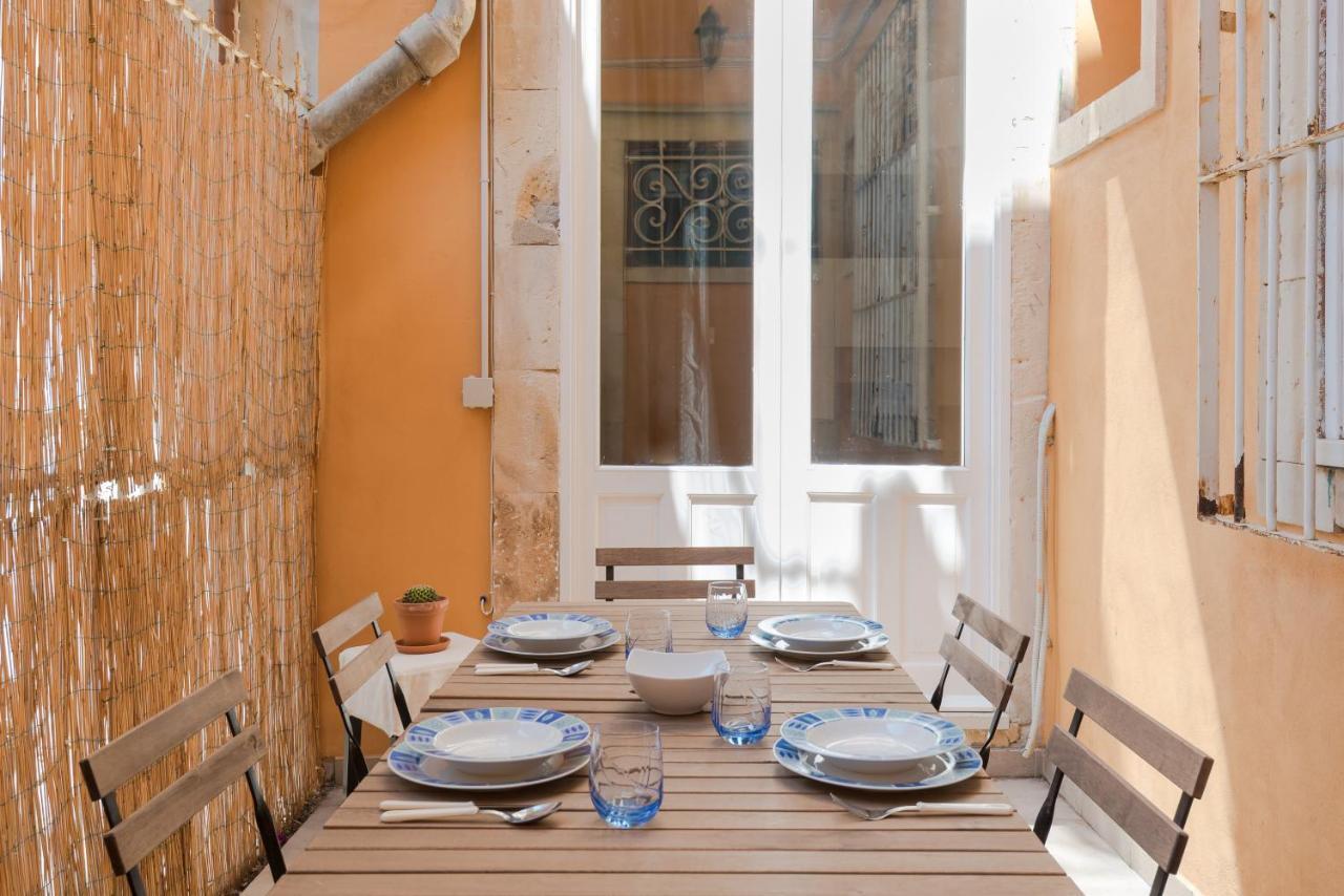 Darsena Apartments By Wonderful Italy Syracuse Bagian luar foto